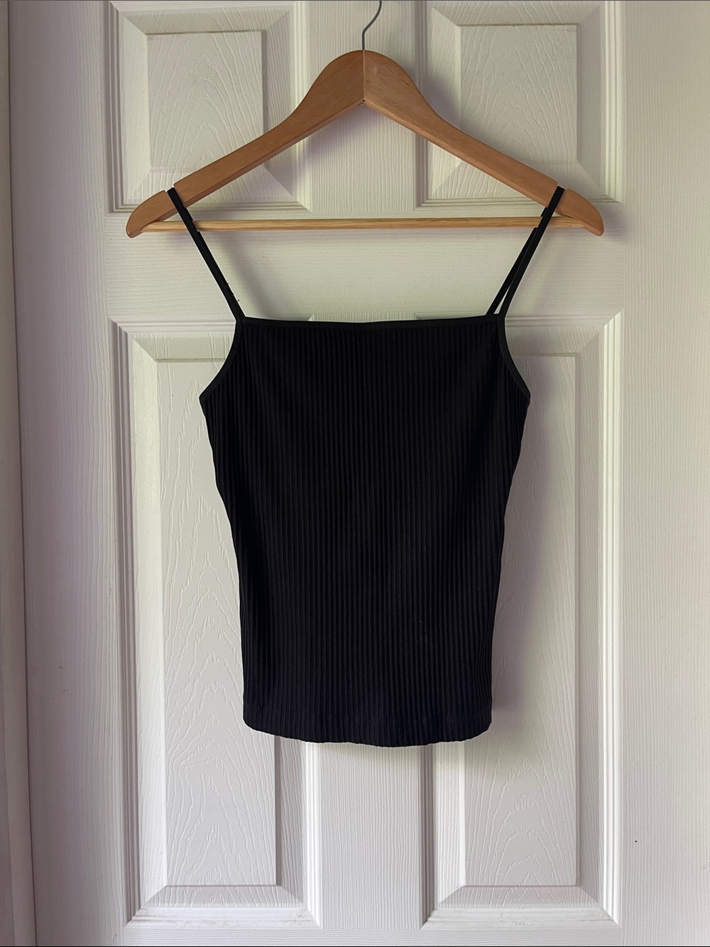 Wilfred Black Ribbed Spaghetti Strap Tank Top